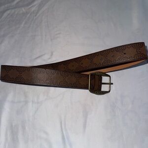Brown women’s belt